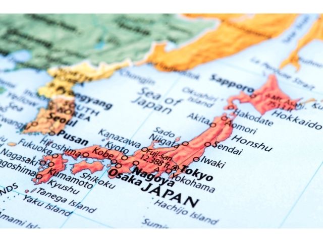 北海道に野原みさえの髪型や頭は似ている 画像でそっくり度を検証 なめつ尚 Channel